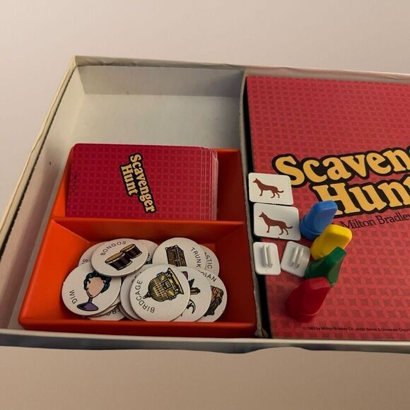 Vintage 1993 Vintage Scavenger Hunt Board Game Milton Bradley Complete - Picture 5 of 8